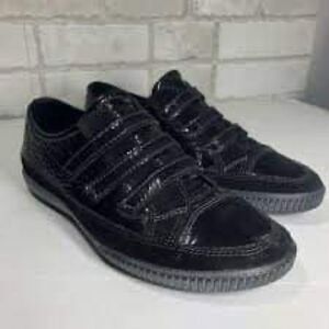 Ecco black patent leather runners